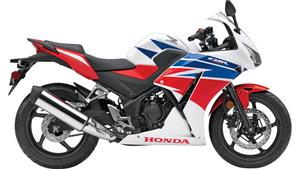 First Look: 2015 Honda CBR300R