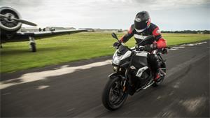 2015 EBR 1190SX: FIRST RIDE