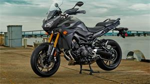 2015 Yamaha FJ-09: FIRST LOOK