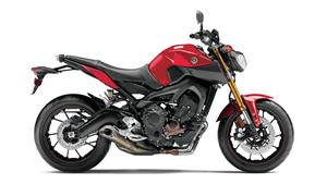 2014 Yamaha FZ09: FIRST LOOK