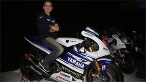 MotoGP: Lorenzo, Rossi Unveil New Yamaha M!