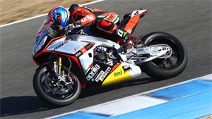 Marco Melandri Charges Hard to Jerez WSBK Race 1 Win