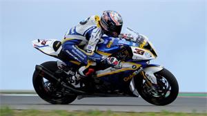 Melandri Nips Guintoli in Portimao Race 1