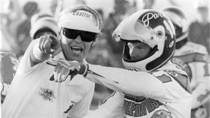 Random Bad-Ass Photo of The Day 8