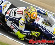 Rossi Shows Early Speed in Japan