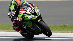 World Superbike: Tom Sykes Leads At Silverstone