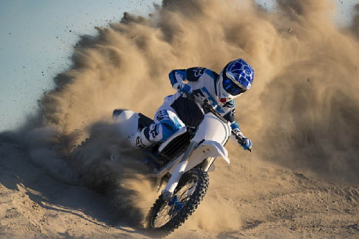 Fox Racing's V3 R2D2 Limited-Edition Helmet