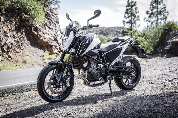 2016 KTM 690 Duke FIRST RIDE Cycle News