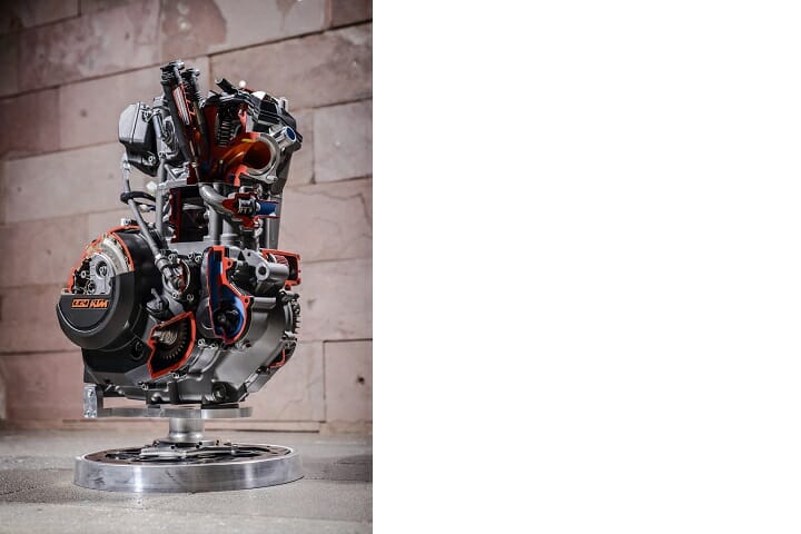 2016 KTM 690 Duke