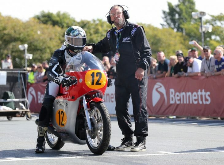 8FB7DEE04FE543A980C5CF1A853B0363