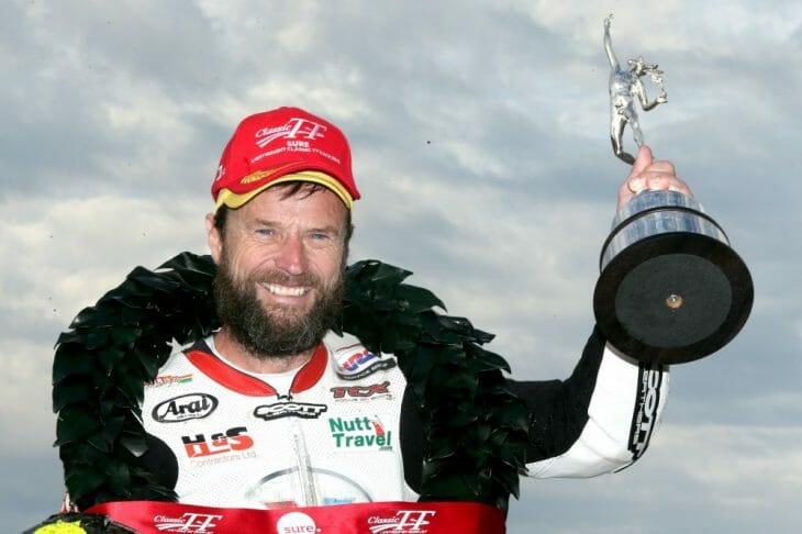 B04DE71038784DDCBA163F46FBC9B00D