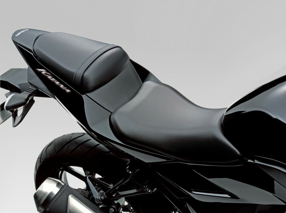 gsx250ral8_seat