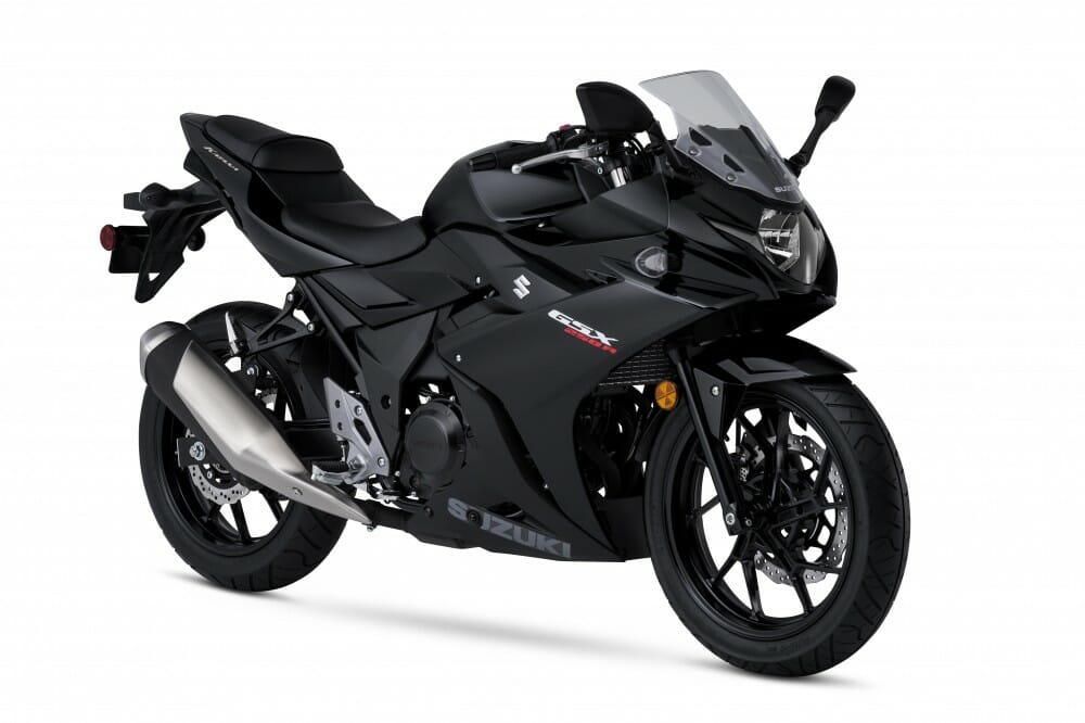 l8_gsx250r_blk-p2