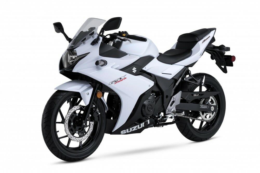l8_gsx250r_wht-p4
