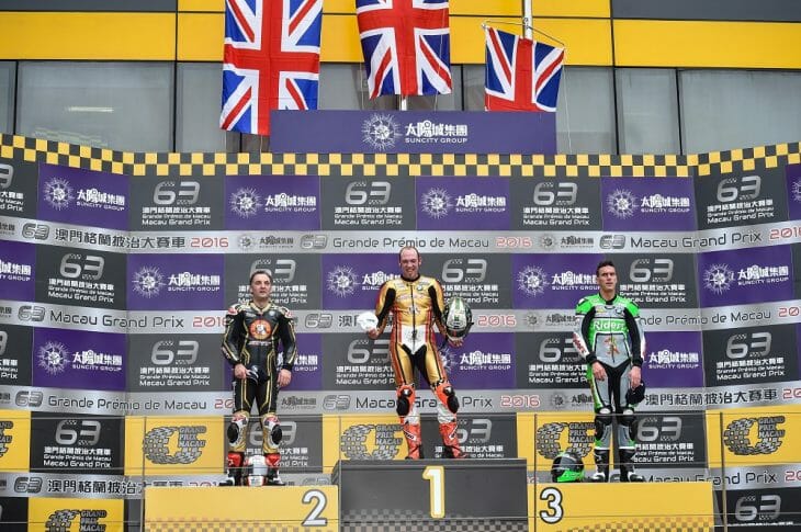 Macau Grand Prix Podium: Peter Hickman, BMW, 2. Michael Rutter, BMW