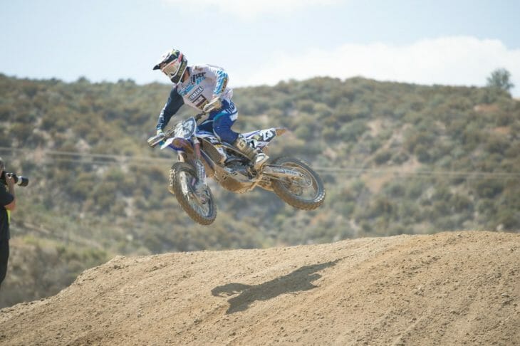 Yamaha Announces 2017 bLU cRU SX/MX Support Teams