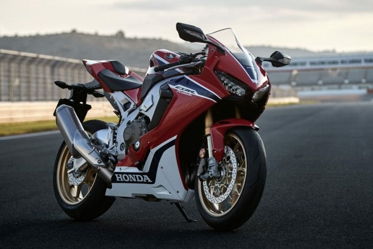 2017 Honda CBR1000RR and CBR1000RR SP Test Preview - Cycle News