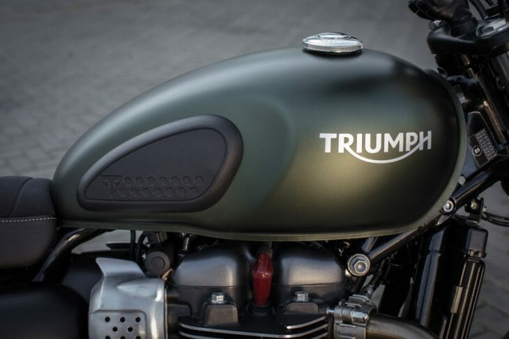 Triumph Street Scrambler tank