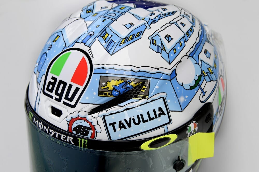 Valentino Opens 2017 Winter Test with a Winter-themed AGV Pista GP 