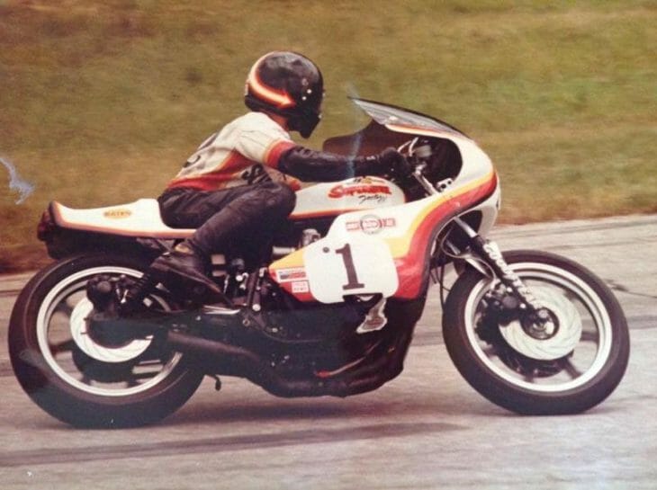 Jim Knipp racing his Kawasaki KZ650 Superbike in 1981.