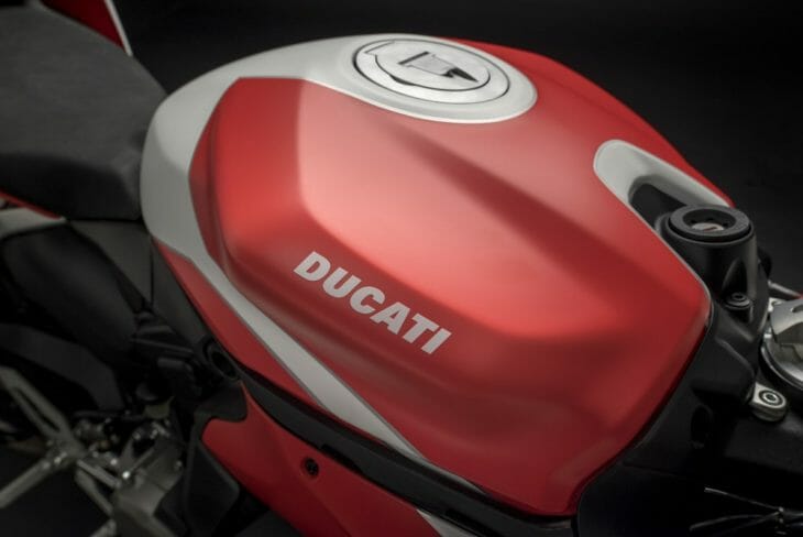 Ducati_959_Panigale_Studio_13