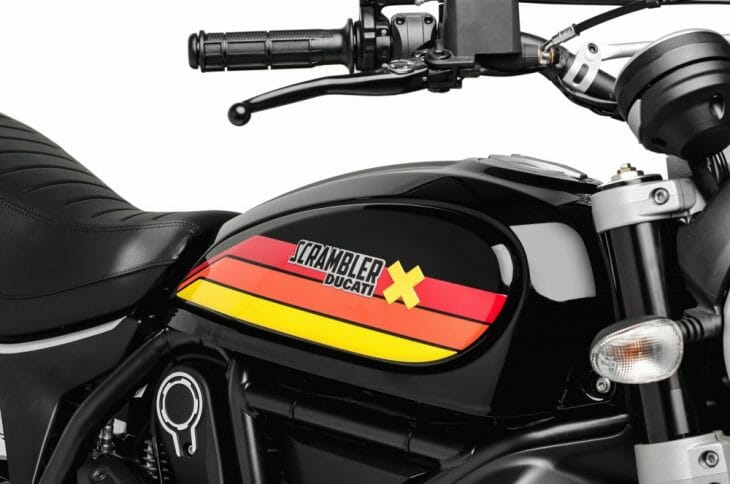 Scrambler_Desert_Sled_shining_black_1 Scrambler_Desert_Sled_shining_black_1