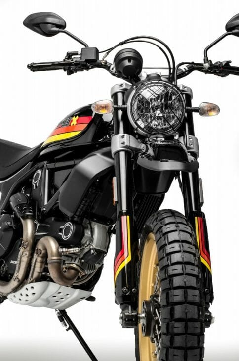 Scrambler_Desert_Sled_shining_black_1 Scrambler_Desert_Sled_shining_black_1