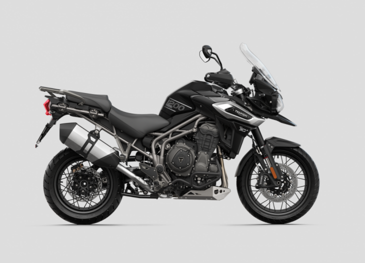 Tiger 1200 XCx-RHS-Jet-Black copy