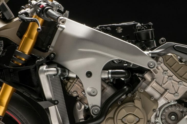 Ducati_Panigale_V4_shape_studio_strip_lights_frame Ducati_Panigale_V4_shape_studio_strip_lights_frame