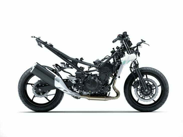 Kawasaki_Ninja_400_show