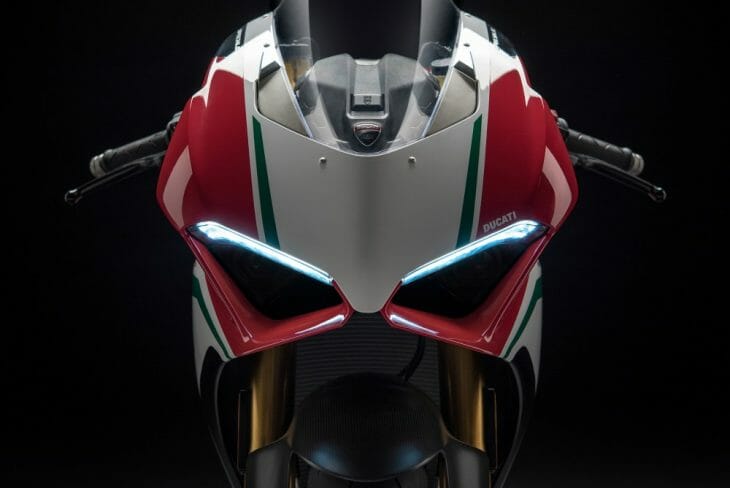 Ducati_Panigale_V4_shape_studio_strip_lights Ducati_Panigale_V4_shape_studio_strip_lights