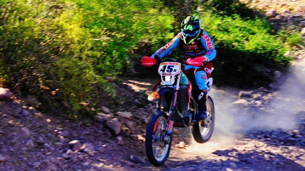 Racing Legends BREMEN-Arredondo-Haines hace historia en el 50 aniversario SCORE Baja 1000