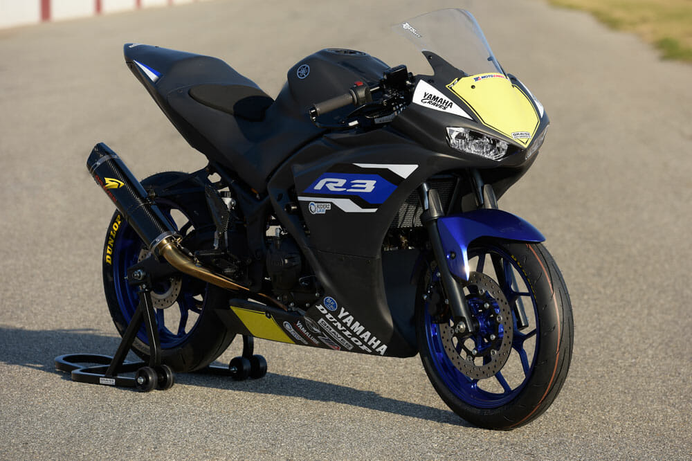 Yamaha r3 hot sale custom
