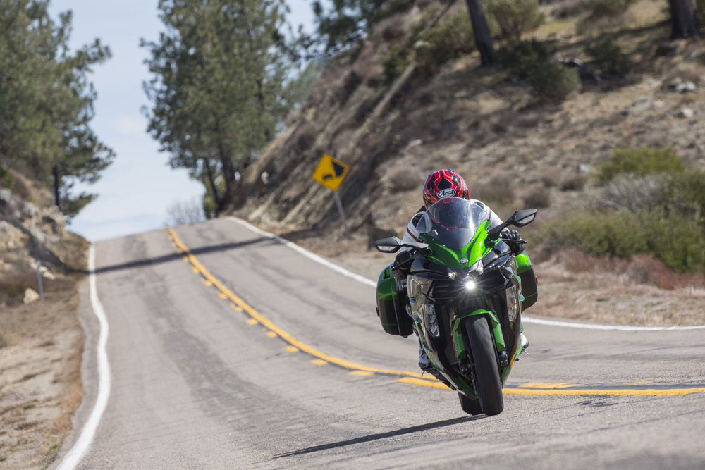 2018 Kawasaki Ninja H2 SX SE FIRST TEST Cycle News