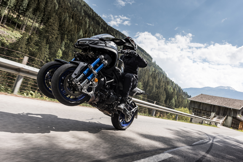 2019 Yamaha Niken FIRST TEST Cycle News