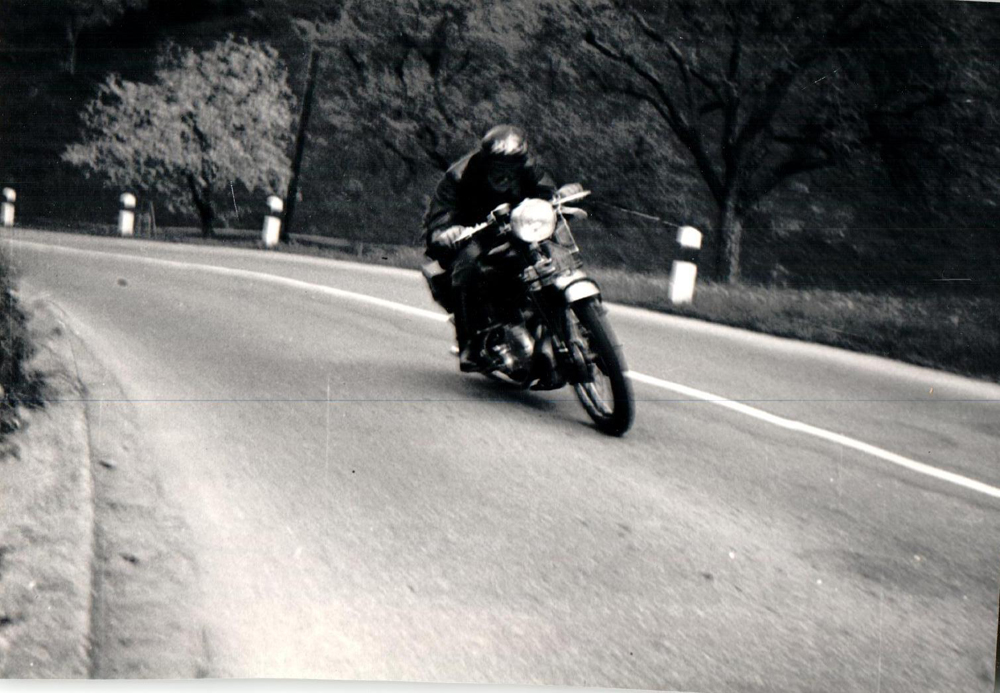 Vincent Black Lightning
