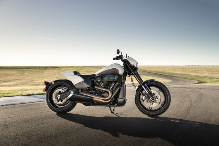 2019 Harley Davidson FXDR 114 First Look 1