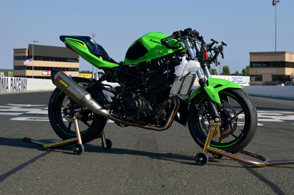 Jeremy Kawasaki Ninja 400 - Cycle