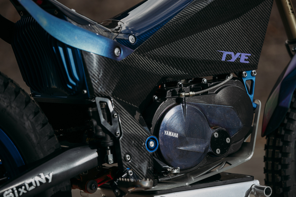 Although the motor is electric, the TY-E uses a hydraulically operated clutch similar to that of a gas-powered bike.