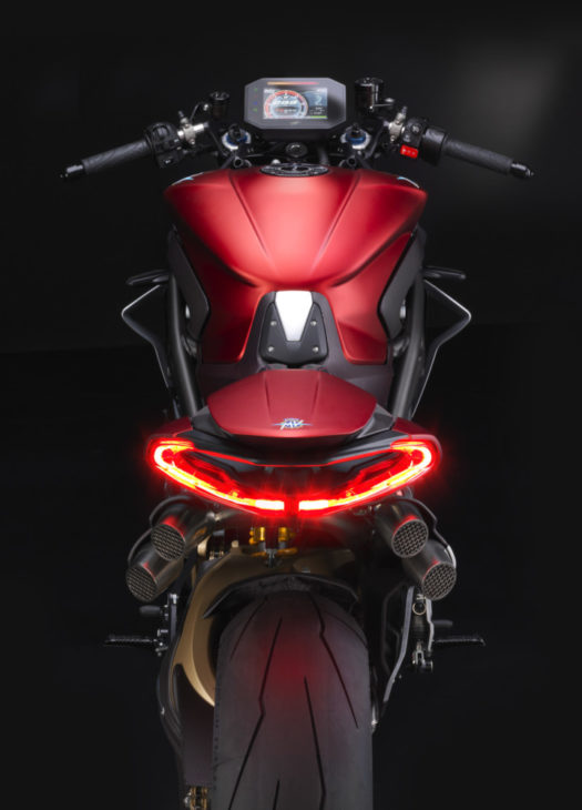2019 MV Agusta Brutale 1000 Serie Oro First Look 11