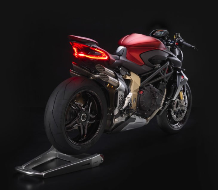 2019 MV Agusta Brutale 1000 Serie Oro First Look 10