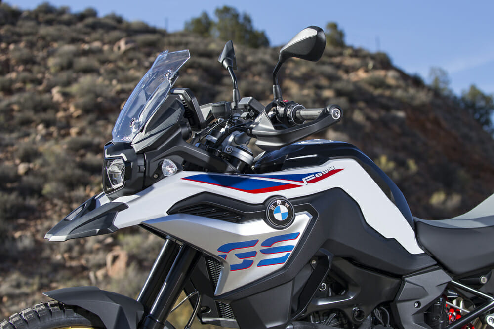 The bodywork is much sharper and longer than the outgoing F 800 GS.