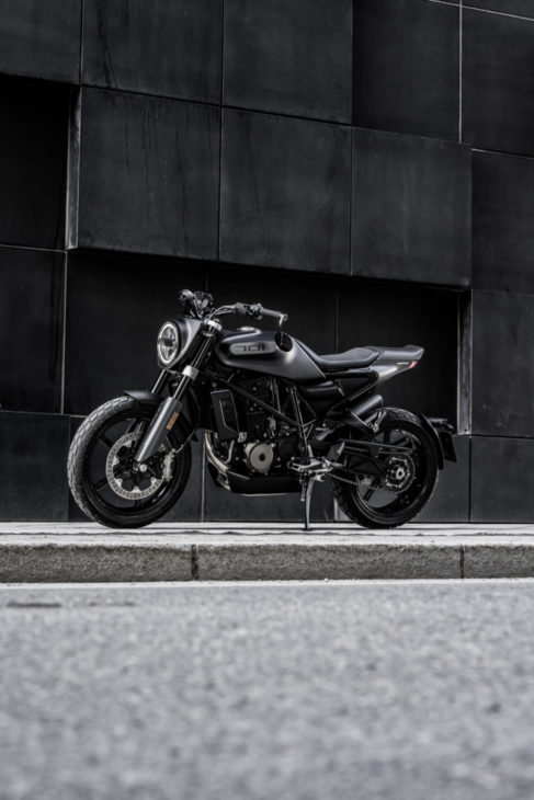 2019 Husqvarna Svartpilen 701 First Look 5 2019 Husqvarna Svartpilen 701 First Look 5