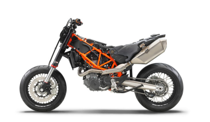 2019 KTM 690 SMC R First Look 3 2019 KTM 690 SMC R First Look 3