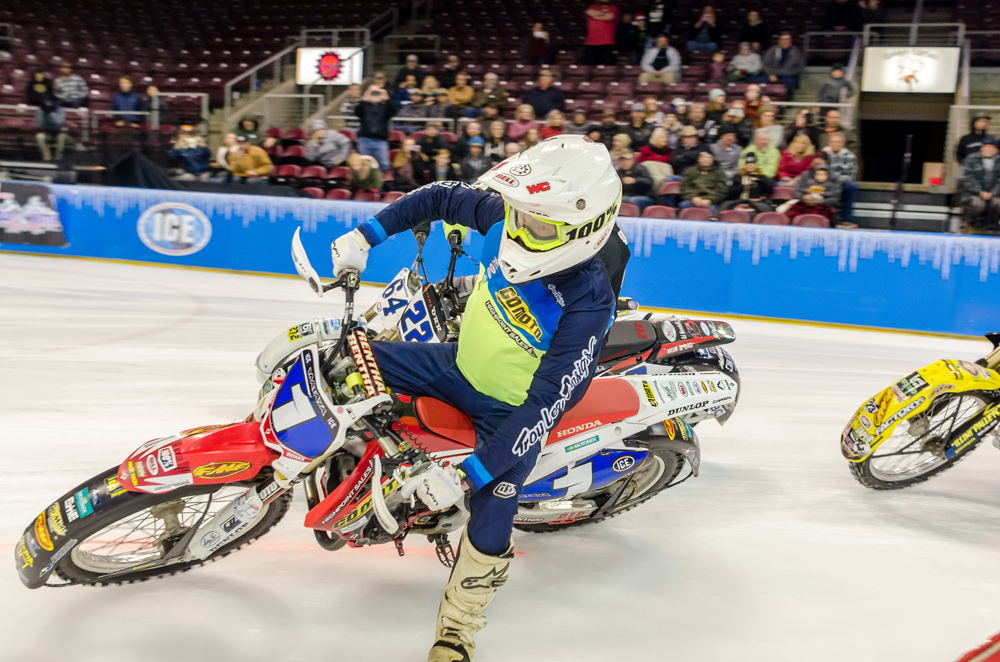 Jake Mataya races toward a second-place finish.