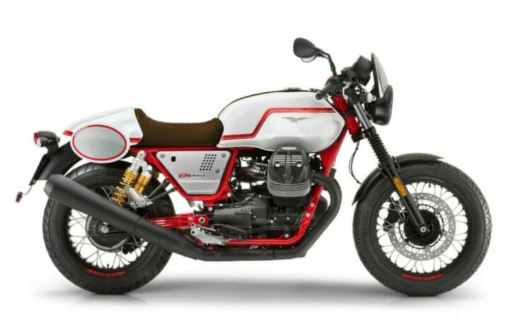 2020 Moto Guzzi V7 III Racer studio