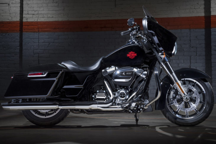 Powered by the Milwaukee-Eight 107 engine, the new Electra Glide Standard is a “Dressed-down Dresser.”