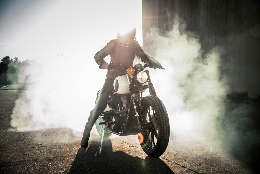 For 2019, RSD women’s collection takes the lead. The Roland Sands Design Spring 2019 Collection includes jackets, footwear, riding pants, a vest and gloves.