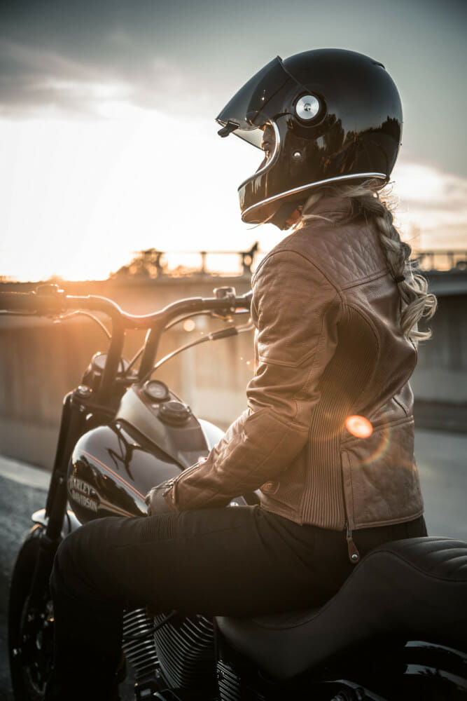 For 2019, RSD women’s collection takes the lead. The Roland Sands Design Spring 2019 Collection includes jackets, footwear, riding pants, a vest and gloves.