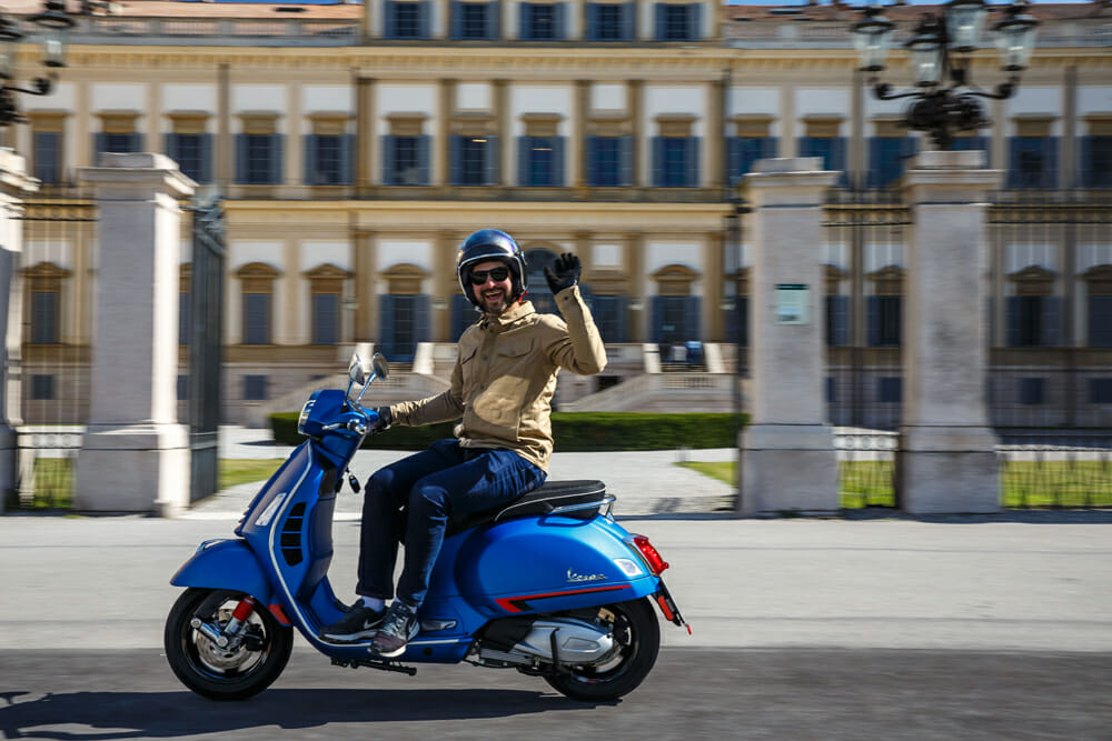 Rennie heads to Milan to test the 2019 Vespa GTS SuperSport and Electtrica